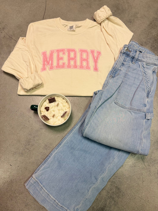 Merry Longsleeve Tee